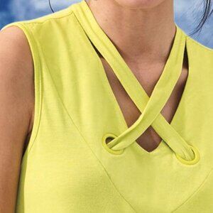 NWT Sleeveless Grommet Top (Size XL- 16)